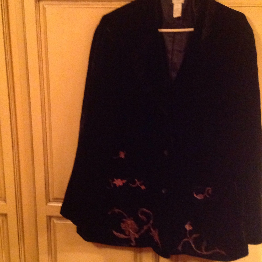 Beautiful ladies Black Velvet Blazer